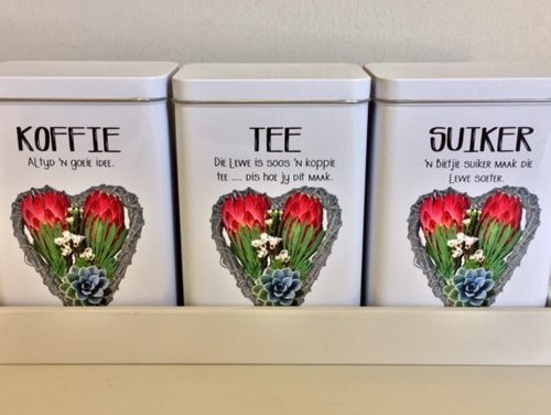 Tin Set – Koffie Tee Suiker Red Protea (Photo heart)
