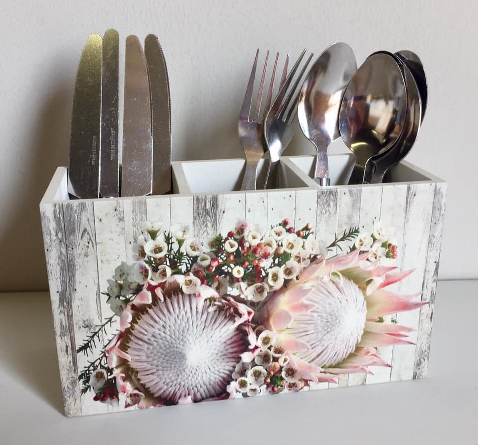 Cutlery Holder – King Protea (Photo)