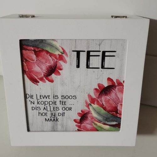 9 Division Tea Box Dark Protea