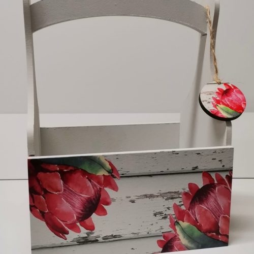 Wooden Caddy Dark Protea