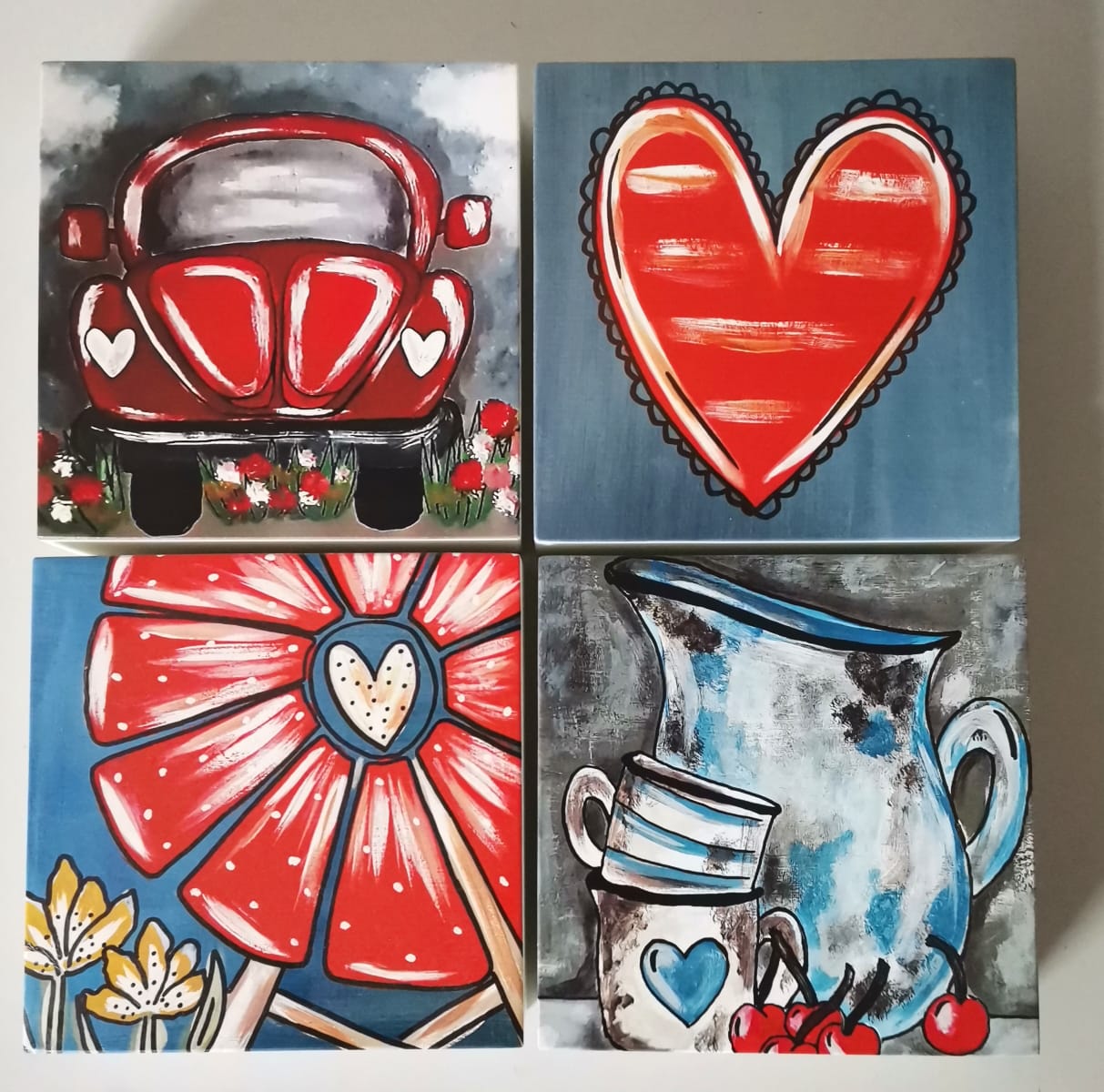 Set of 4 mini canvas Red Heart &  Volla