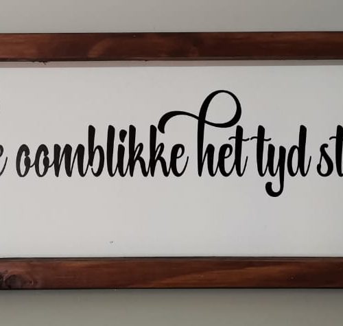 Long Sign In hierdie oomblikke