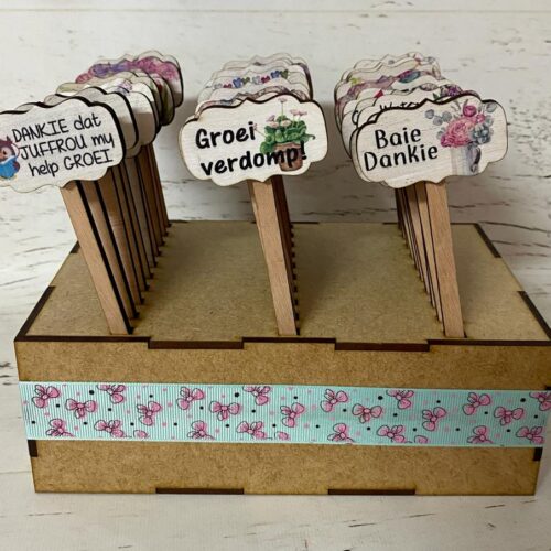 Plant sticks various (wholesalers) – counter stand with 40 sticks