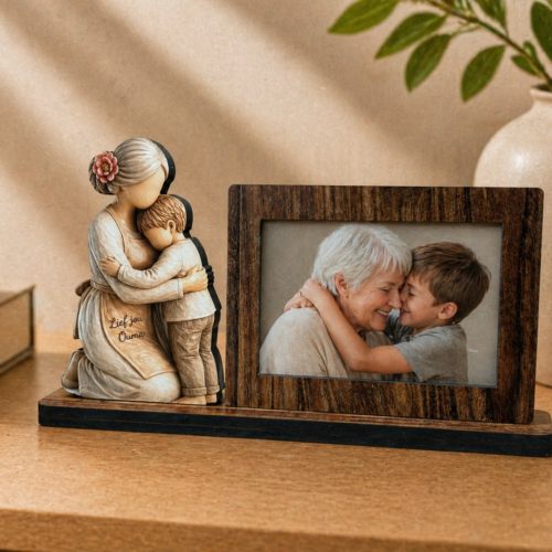 Deskframe Grandma & Grandson 2026